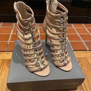 Vince Camuto Womens 8.5 Heels